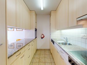 23324445-Ferienwohnung-6-Samedan-300x225-4