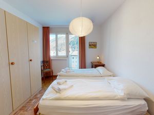 23324445-Ferienwohnung-6-Samedan-300x225-5