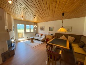 23540885-Ferienwohnung-2-Samedan-300x225-4