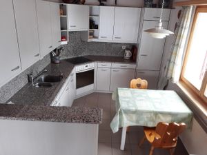 23445072-Ferienwohnung-4-Samedan-300x225-5