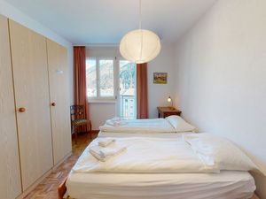 23530212-Ferienwohnung-6-Samedan-300x225-5