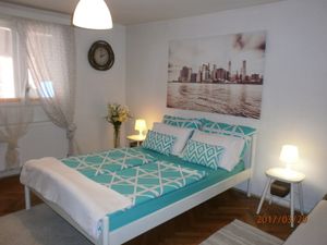 19214628-Ferienwohnung-4-Samobor-300x225-5