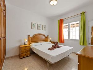 23327233-Ferienwohnung-4-San Bartolomé-300x225-2