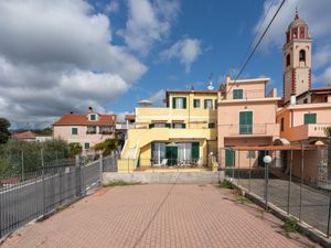 23854816-Ferienwohnung-5-San Bartolomeo Al Mare-300x225-5