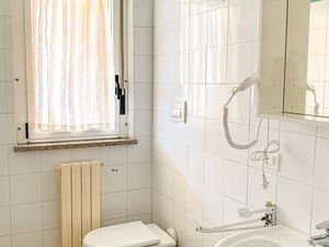 23839047-Ferienwohnung-4-San Benedetto Del Tronto-300x225-1