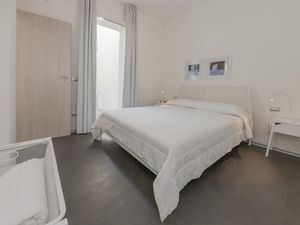 23741366-Ferienwohnung-4-San Cataldo-300x225-3