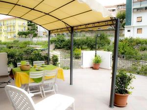 Ferienwohnung für 5 Personen (68 m²) in San Lorenzo Al Mare