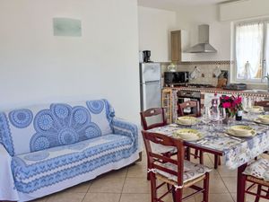 23847029-Ferienwohnung-6-San Lorenzo Al Mare-300x225-2