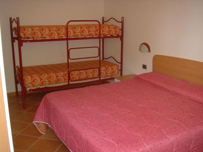 Schlafzimmer 1