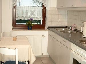 19045325-Ferienwohnung-3-Sangerhausen-300x225-3