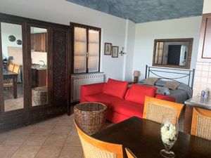 23084275-Ferienwohnung-2-Sanguineto-300x225-1