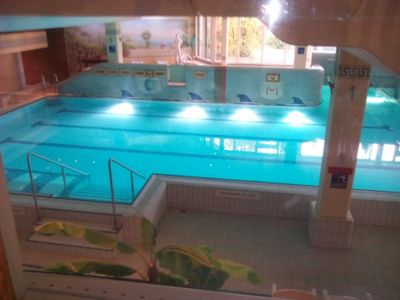 Pool. Hallenbad mit Kinderbecken