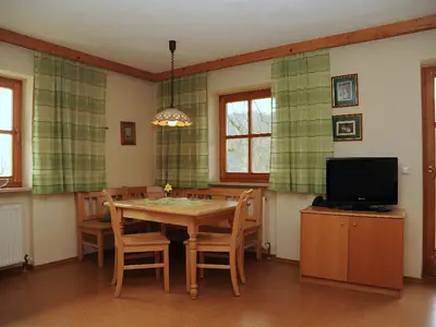 Bärenhöhle Wohnraum