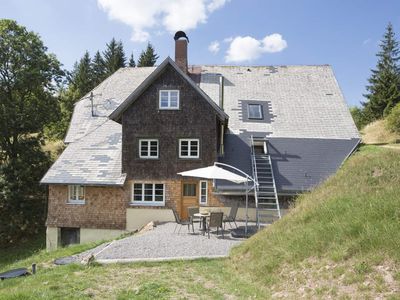 Außensicht mit Blick auf die Terrasse