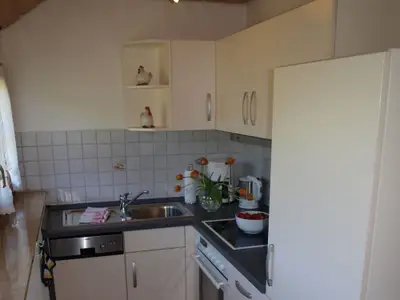 Küche der Ferienwohnung Flieder