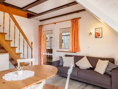 Photo, INSIDE, OUTSIDE