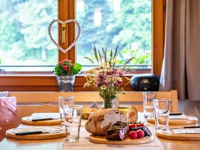 Photo, INSIDE, OUTSIDE