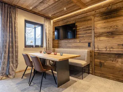 DiningRoom