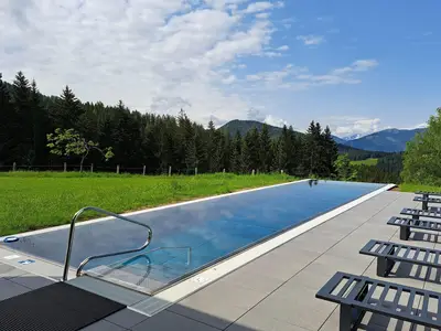 PoolOfHouse