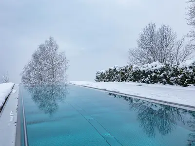 PoolOfHouse