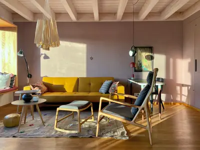 Photo, INSIDE, OUTSIDE