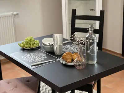 Küche mit kleinem Essplatz
