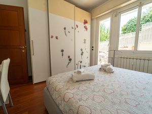 23679402-Ferienwohnung-5-Sanremo-300x225-5