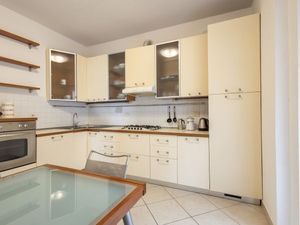 23977138-Ferienwohnung-5-Sanremo-300x225-0