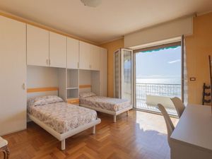 23977138-Ferienwohnung-5-Sanremo-300x225-3