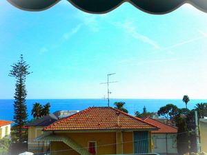 23998742-Ferienwohnung-5-Sanremo-300x225-0