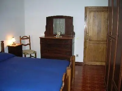 Schlafbereich. Schlafzimmer mit Doppelbett