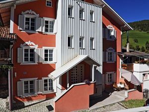 395819-Ferienwohnung-4-Sarentino-300x225-5