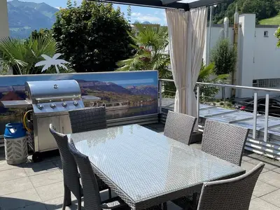 Terrasse mit Grillmöglichkeit