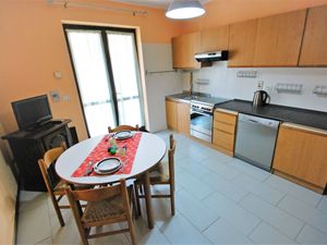 23844542-Ferienwohnung-3-Sarre-300x225-1