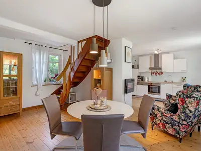 Photo, INSIDE, OUTSIDE