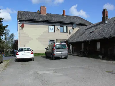 Siedlerwohnung, Straßenansicht