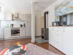 23975835-Ferienwohnung-2-Sassnitz-300x225-5