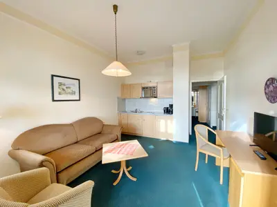 Wohnzimmer mit Schlafsofa