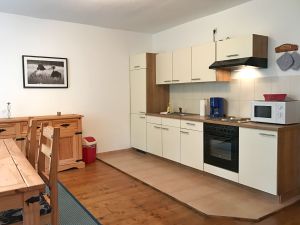 23975758-Ferienwohnung-4-Sassnitz-300x225-3