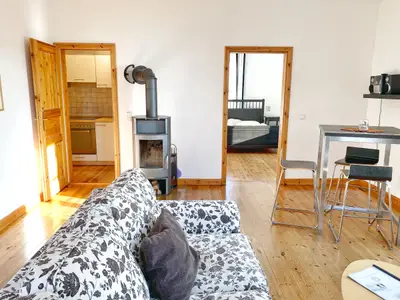 Wohnzimmer mit Kamin