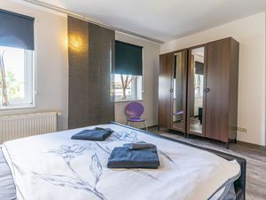 23975840-Ferienwohnung-6-Sassnitz-300x225-5