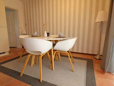 DiningRoom