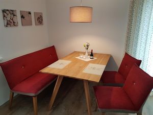 23392290-Ferienwohnung-4-Sautens-300x225-3