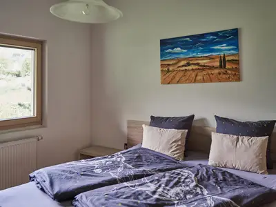 Schlafzimmer mit Wasserbett