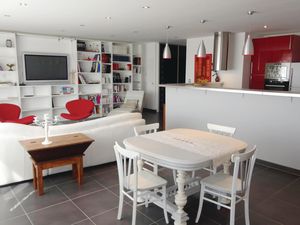 23739204-Ferienwohnung-4-Sauvian-300x225-2