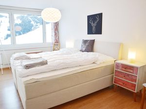 23326374-Ferienwohnung-4-Savognin-300x225-4