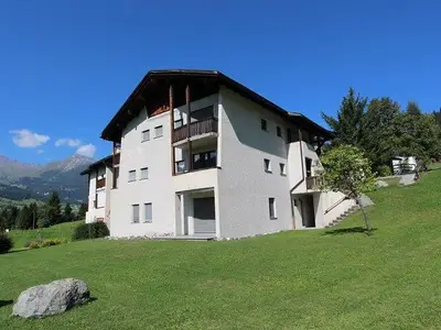 Ferienwohnung für 4 Personen (60 m²) in Savognin 1/10
