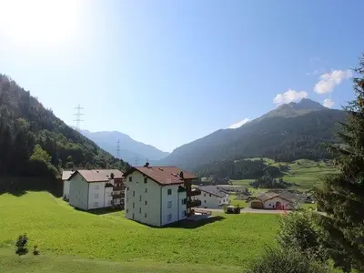 Ferienwohnung für 4 Personen (60 m²) in Savognin 2/10