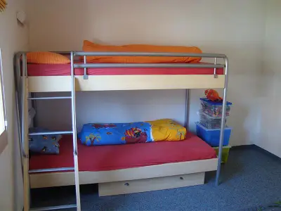Schlafzimmer mit Hochbett