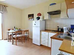 21625359-Ferienwohnung-4-Savudrija-300x225-3